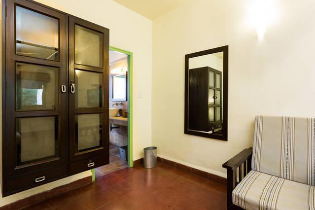 G 49 Bed & Breakfast New Delhi Ngoại thất bức ảnh